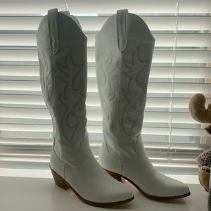 White cowgirl boots